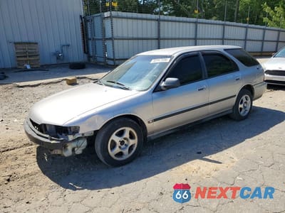 1996 HONDA ACCORD LX 1HGCE1820TA000638 - główne zdjęcie licytacji z USA - miniatura