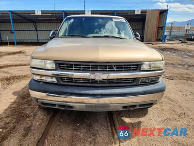 Piąte zdjęcie samochodu w środku: 1999 CHEVROLET SILVERADO K1500 VIN:1GCEK19T3XE227909 - miniatura