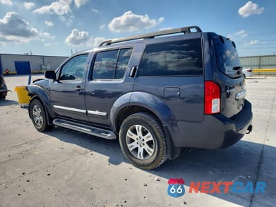 Drugie zdjęcie samochodu z przodu: 2011 NISSAN PATHFINDER S VIN:5N1AR1NB4BC635715 - miniatura