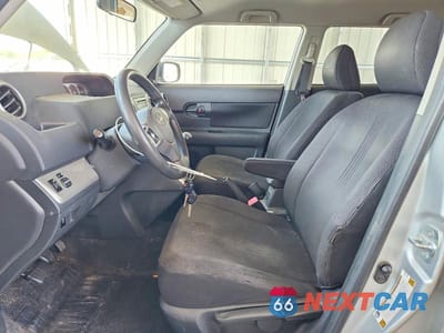 Zdjęcie 7 z 13 samochodu: 2009 TOYOTA SCION XB VIN:JTLKE50E091069821 - miniatura