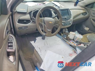 Zdjęcie 8 z 12 samochodu: 2016 CHEVROLET MALIBU LS VIN:1G1ZB5ST5GF215072 - miniatura
