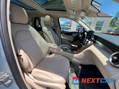 Piąte zdjęcie samochodu w środku: 2017 MERCEDES-BENZ GLC 300 4MATIC VIN:WDC0G4KB0HF140697 - miniatura