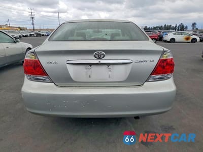 Zdjęcie 6 z 12 samochodu: 2005 TOYOTA CAMRY LE VIN:JTDBE32K453034684 - miniatura