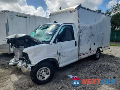 2024 CHEVROLET EXPRESS BOX TRUCK 1GB0GRFP8R1174530 - główne zdjęcie licytacji z USA - miniatura