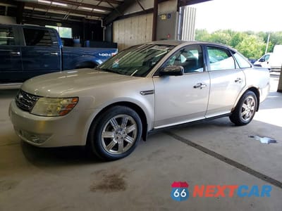 2008 FORD TAURUS LIMITED 1FAHP28WX8G138088 - główne zdjęcie licytacji z USA - miniatura