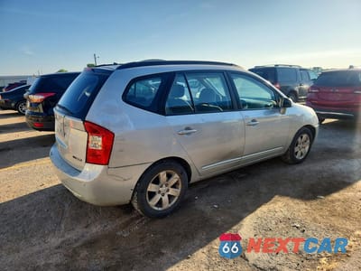 Trzecie zdjęcie samochodu z tyłu: 2008 KIA RONDO LX VIN:KNAFG526687156354 - miniatura
