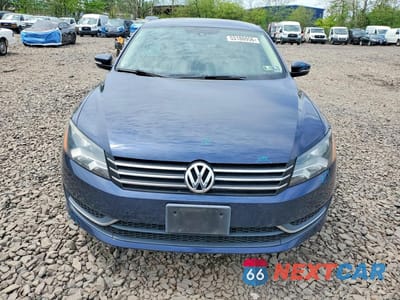 Piąte zdjęcie samochodu w środku: 2014 VOLKSWAGEN PASSAT S VIN:1VWAP7A33EC011787 - miniatura