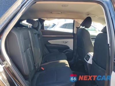 Zdjęcie 10 z 12 samochodu: 2023 HYUNDAI TUCSON SEL VIN:5NMJBCAE5PH239175 - miniatura