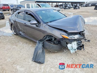 Czwarte zdjęcie samochodu z boku: 2023 TOYOTA CAMRY LE VIN:4T1C11AKXPU725555 - miniatura