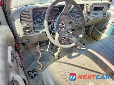 Zdjęcie 8 z 12 samochodu: 2001 CHEV GMT-400 C3500-HD VIN:3GBKC34F71M101734 - miniatura
