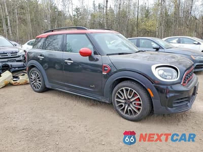 Czwarte zdjęcie samochodu z boku: 2019 MINI COOPER JCW COUNTRYMAN ALL4 VIN:WMZYV9C56K3F02693 - miniatura