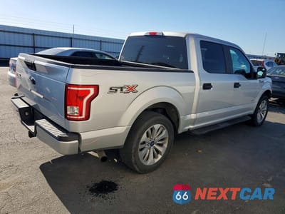 Trzecie zdjęcie samochodu z tyłu: 2017 FORD F150 SUPERCREW VIN:1FTEW1CP0HKE52615 - miniatura
