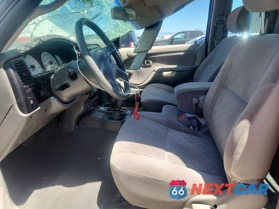 Zdjęcie 7 z 11 samochodu: 2004 TOYOTA TACOMA XTRACAB VIN:5TEWN72N54Z317730 - miniatura