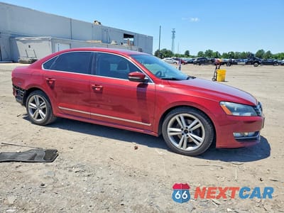 Czwarte zdjęcie samochodu z boku: 2015 VOLKSWAGEN PASSAT SEL VIN:1VWCV7A38FC088378 - miniatura