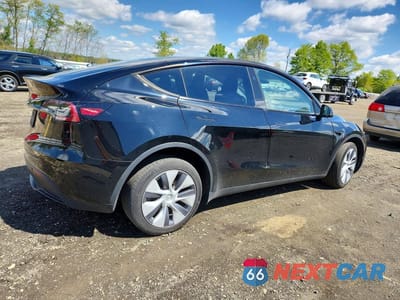 Trzecie zdjęcie samochodu z tyłu: 2023 TESLA MODEL Y VIN:7SAYGDEE2PA170737 - miniatura