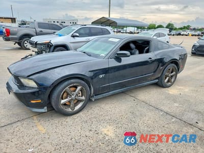 2010 FORD MUSTANG GT 1ZVBP8CH8A5141436 - główne zdjęcie licytacji z USA - miniatura
