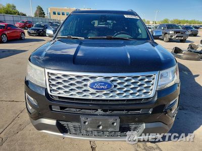 Piąte zdjęcie samochodu w środku: 2017 FORD EXPLORER PLATINUM VIN:1FM5K8HT9HGD40341 - miniatura