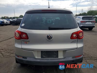 Zdjęcie 6 z 13 samochodu: 2010 VOLKSWAGEN TIGUAN SE VIN:WVGBV7AXXAW525902 - miniatura