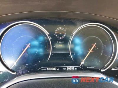 Zdjęcie 9 z 12 samochodu: 2018 BMW 740 XI VIN:WBA7E4C53JGV23436 - miniatura