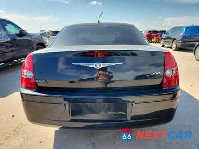 Zdjęcie 6 z 12 samochodu: 2008 CHRYSLER 300 LX VIN:2C3LA43R18H318684 - miniatura