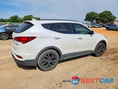 Trzecie zdjęcie samochodu z tyłu: 2017 HYUNDAI SANTA FE SPORT 2.0T ULTIMATE VIN:5XYZW4LAXHG438256 - miniatura