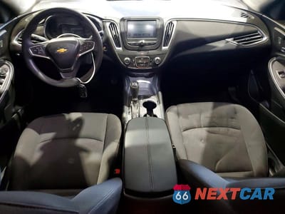 Zdjęcie 8 z 12 samochodu: 2018 CHEVROLET MALIBU LT VIN:1G1ZD5ST8JF124668 - miniatura