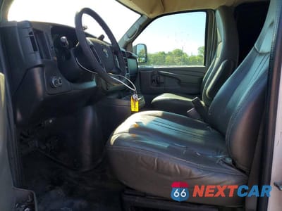 Zdjęcie 7 z 13 samochodu: 2014 CHEVROLET EXPRESS G3500 VIN:1GCZGUBAXE1131728 - miniatura