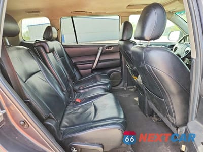 Zdjęcie 11 z 13 samochodu: 2011 TOYOTA HIGHLANDER SE VIN:5TDBK3EH4BS048314 - miniatura