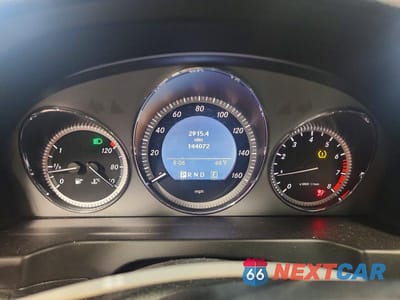 Zdjęcie 9 z 12 samochodu: 2011 MERCEDES-BENZ C 300 4MATIC VIN:WDDGF8BB1BR137625 - miniatura