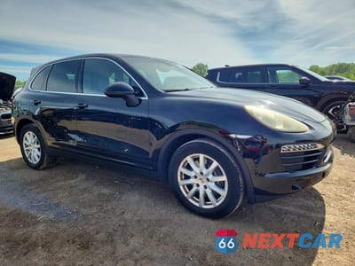 Czwarte zdjęcie samochodu z boku: 2013 PORSCHE CAYENNE VIN:WP1AA2A24DLA01930 - miniatura