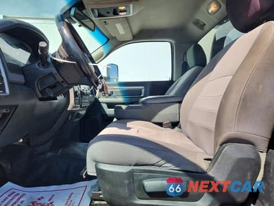 Zdjęcie 7 z 12 samochodu: 2015 RAM 5500 VIN:3C7WRNDL3FG594625 - miniatura
