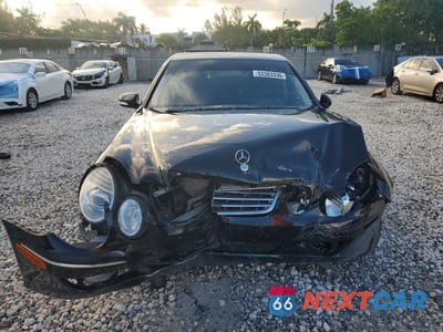 Piąte zdjęcie samochodu w środku: 2007 MERCEDES-BENZ E 350 VIN:WDBUF56X07A990359 - miniatura