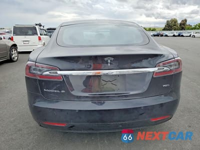 Zdjęcie 6 z 12 samochodu: 2017 TESLA MODEL S VIN:5YJSA1E27HF223350 - miniatura