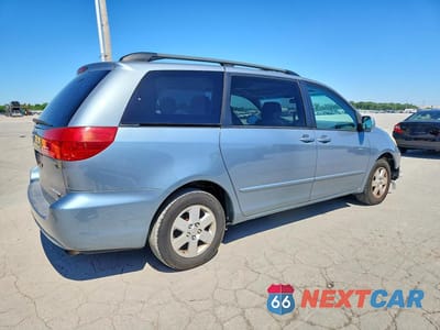 Trzecie zdjęcie samochodu z tyłu: 2004 TOYOTA SIENNA XLE 7 PASSENGER VIN:5TDZA22CX4S116073 - miniatura
