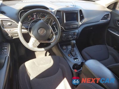 Zdjęcie 8 z 12 samochodu: 2019 JEEP CHEROKEE LATITUDE VIN:1C4PJMCB7KD486043 - miniatura