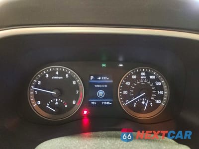 Zdjęcie 9 z 13 samochodu: 2019 HYUNDAI TUCSON VALUE VIN:KM8J3CA40KU930390 - miniatura