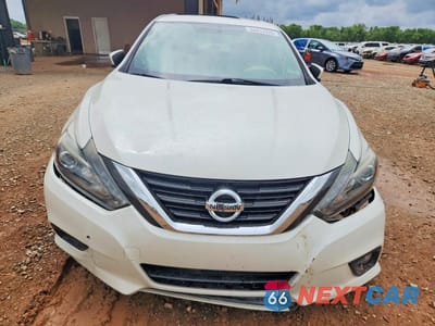 Piąte zdjęcie samochodu w środku: 2016 NISSAN ALTIMA 2.5 SL VIN:1N4AL3AP0GC218091 - miniatura