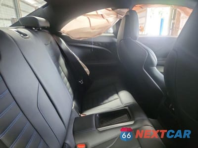 Zdjęcie 10 z 12 samochodu: 2024 BMW M2 VIN:3MF13DM03R8E64901 - miniatura