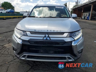 Piąte zdjęcie samochodu w środku: 2020 MITSUBISHI OUTLANDER SE VIN:JA4AZ3A31LJ001008 - miniatura