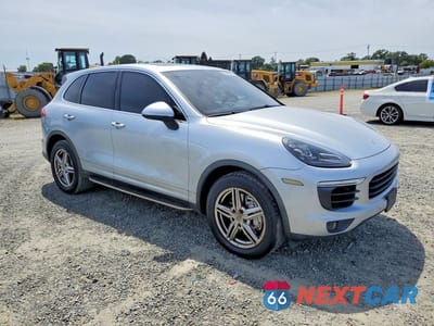 Czwarte zdjęcie samochodu z boku: 2015 PORSCHE CAYENNE S VIN:WP1AB2A22FLA60118 - miniatura