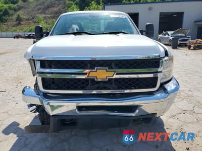 Piąte zdjęcie samochodu w środku: 2012 CHEVROLET SILVERADO K2500 HEAVY DUTY VIN:1GC2KVCGXCZ226880 - miniatura