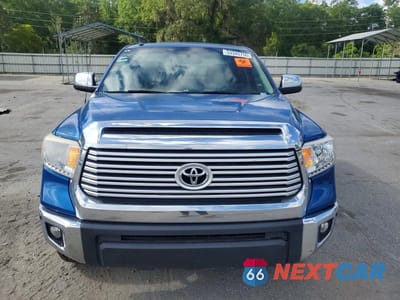 Piąte zdjęcie samochodu w środku: 2016 TOYOTA TUNDRA CREWMAX LIMITED VIN:5TFFW5F10GX198750 - miniatura