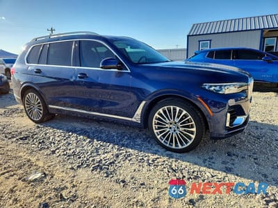 Czwarte zdjęcie samochodu z boku: 2020 BMW X7 XDRIVE40I VIN:5UXCW2C09L9B78025 - miniatura