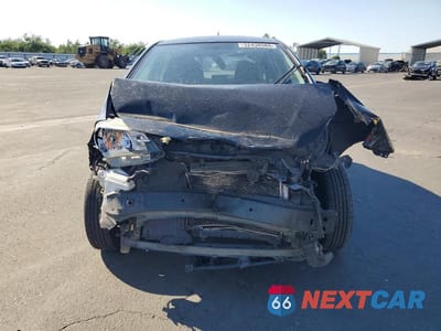 Piąte zdjęcie samochodu w środku: 2015 TOYOTA YARIS 5-DOOR L VIN:VNKKTUD33FA047724 - miniatura
