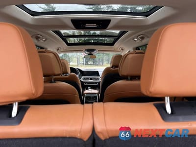 Zdjęcie 9 z 10 samochodu: 2021 BMW X7 XDRIVE40I VIN:5UXCW2C06M9F67044 - miniatura