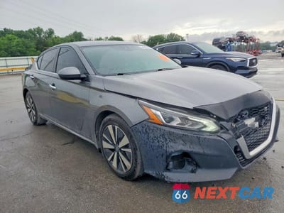 Czwarte zdjęcie samochodu z boku: 2022 NISSAN ALTIMA SV VIN:1N4BL4DV8NN340378 - miniatura