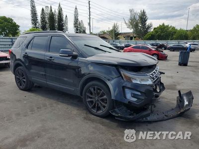 Czwarte zdjęcie samochodu z boku: 2017 FORD EXPLORER XLT VIN:1FM5K8D82HGA26273 - miniatura