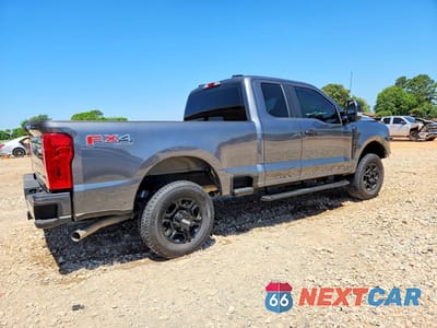 Trzecie zdjęcie samochodu z tyłu: 2026 FORD F250 SUPER DUTY VIN:1FT7X2BA3TEC85747 - miniatura