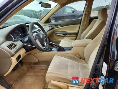 Zdjęcie 7 z 12 samochodu: 2008 HONDA ACCORD LX VIN:1HGCP26328A127359 - miniatura