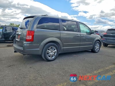 Trzecie zdjęcie samochodu z tyłu: 2010 CHRYSLER TOWN AND COUNTRY VIN:2A4RR6DX0AR217556 - miniatura
